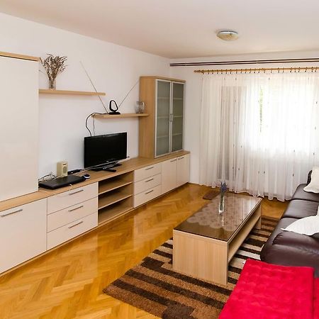 Apartment Peran Šibenik Exteriör bild