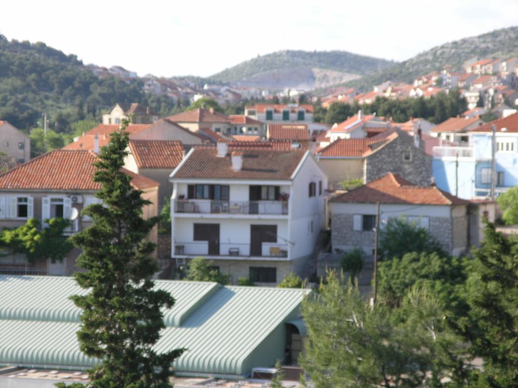 Apartment Peran Šibenik Rum bild