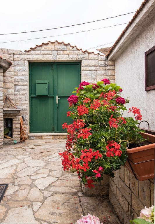 Apartment Peran Šibenik Exteriör bild