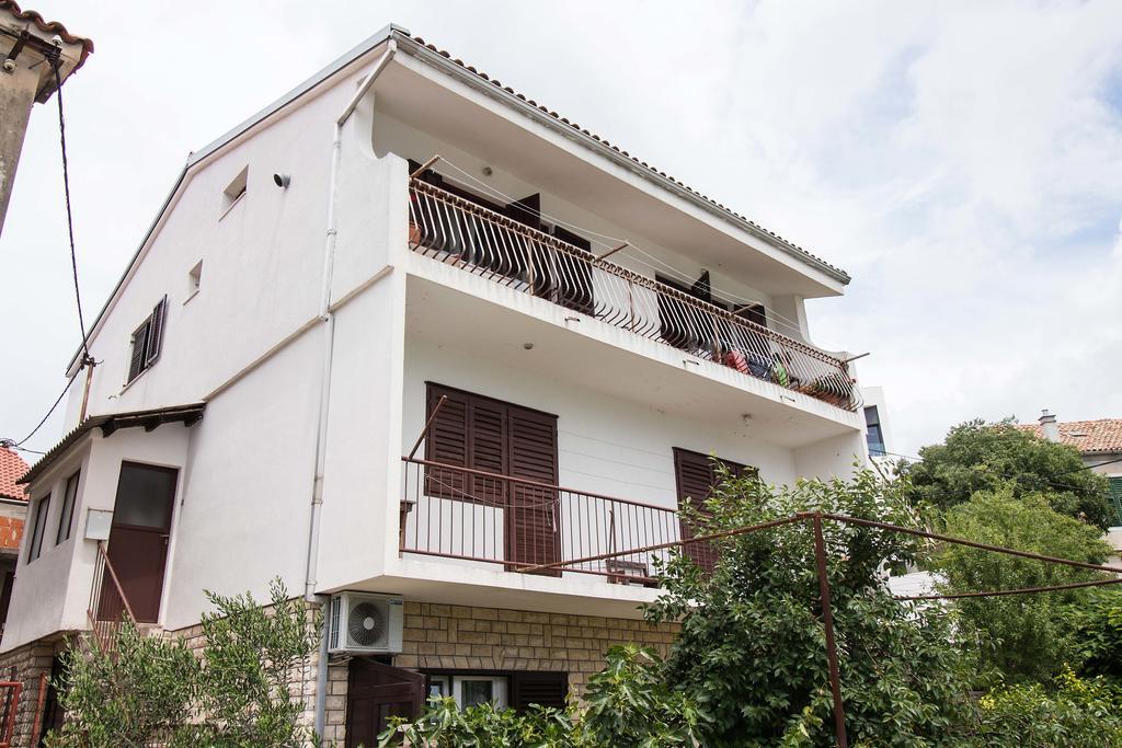Apartment Peran Šibenik Exteriör bild