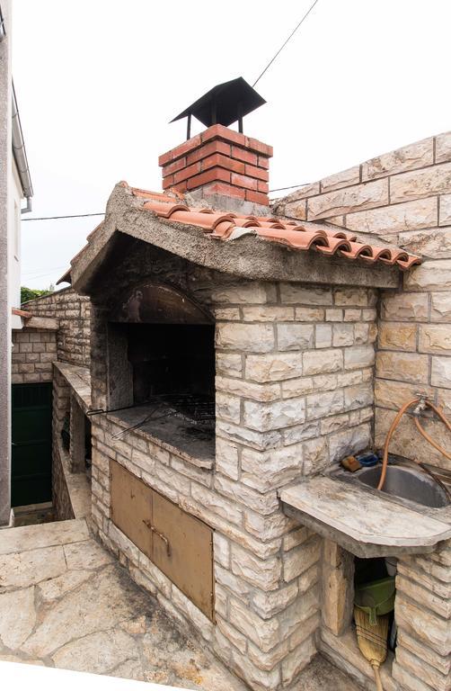 Apartment Peran Šibenik Exteriör bild